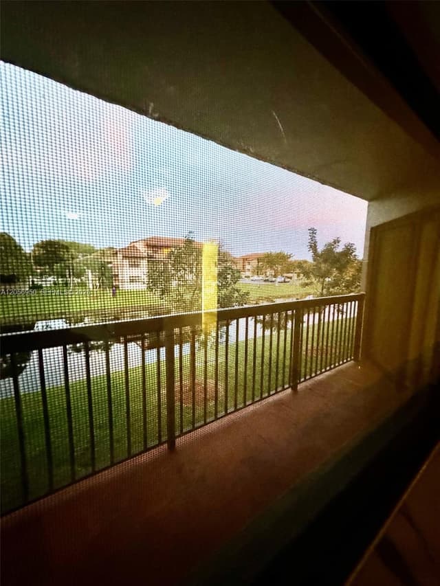 9945 Nob Hill Ct # 9945, Sunrise FL 33351 - Sunrise, FL - Photo 3