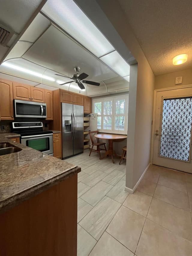 4701 Martinique Drive # L2, Coconut Creek FL 33066 - Coconut Creek, FL - Photo 6