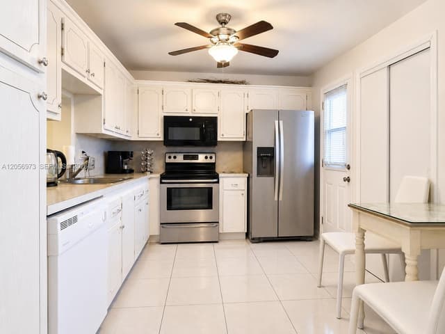 301 NE 14th Ave # 507, Hallandale Beach FL 33009 - Hallandale Beach, FL - Photo 5