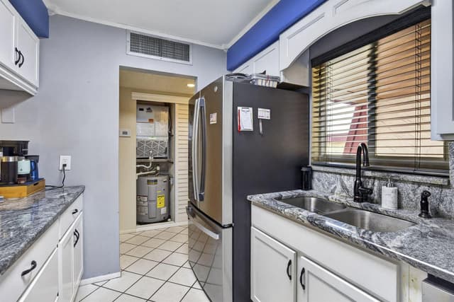 12027 GREENWAY Circle S # 204, Royal Palm Beach FL 33411 - Royal Palm Beach, FL - Photo 4