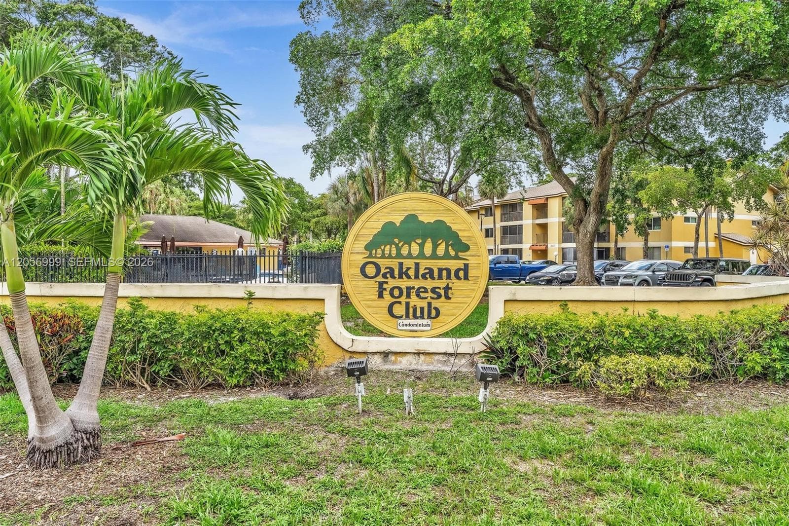 3021 N Oakland Forest Dr # 208, Oakland Park FL 33309 - Oakland Park, FL - Photo 1