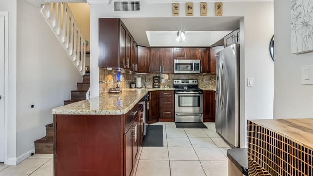 4005 VILLAGE Drive # A, Delray Beach FL 33445 - Delray Beach, FL - Photo 7