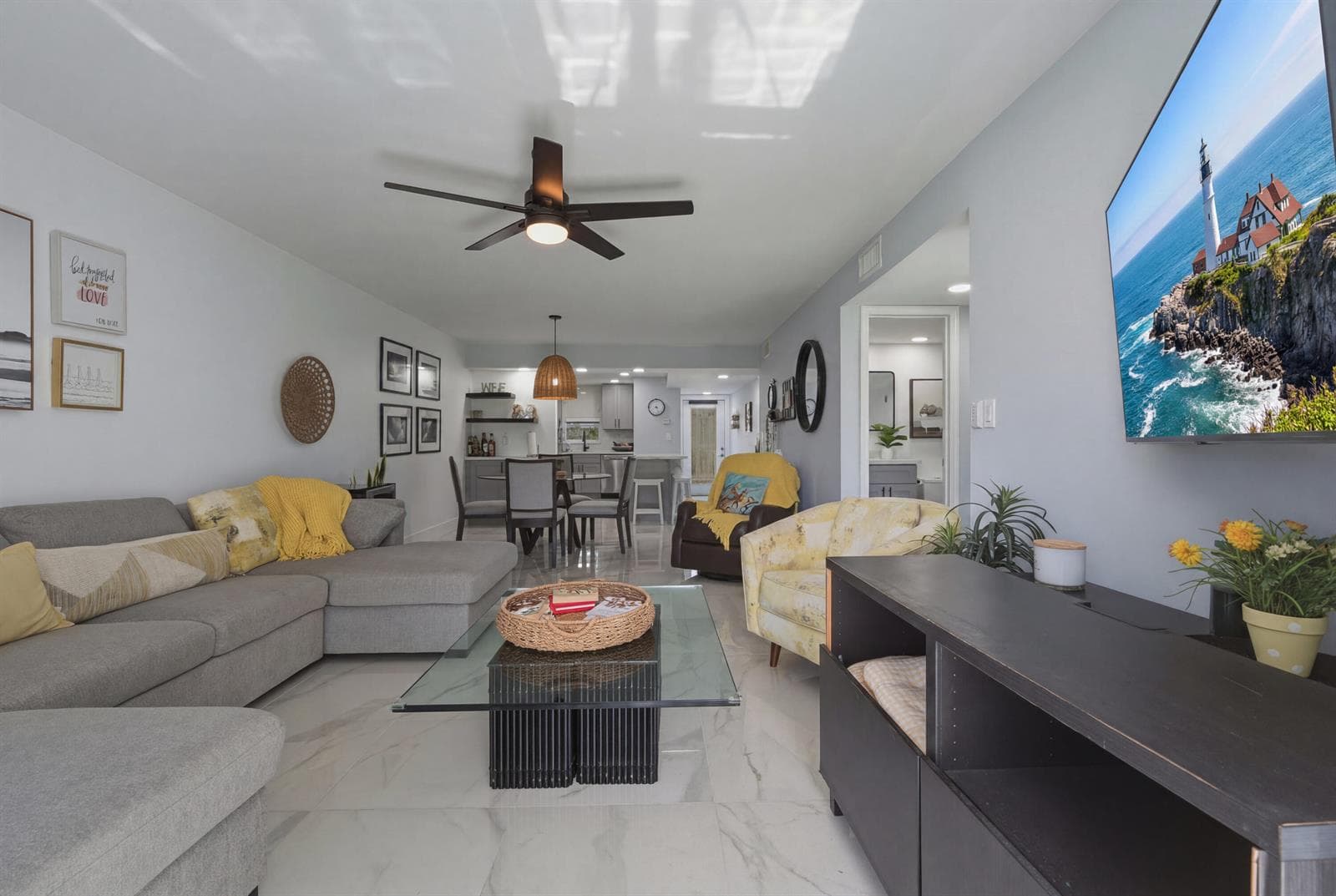 9823 S Hollybrook Lake Drive # 104, Pembroke Pines FL 33025 - Pembroke Pines, FL - Photo 1