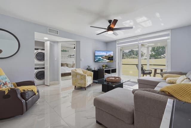 9823 S Hollybrook Lake Drive # 104, Pembroke Pines FL 33025 - Pembroke Pines, FL - Photo 4