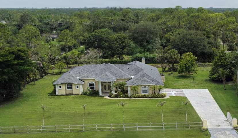 13882 43rd Road N, Royal Palm Beach FL 33411