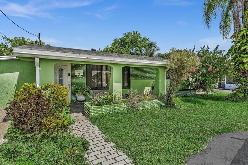 2131 Acapulco Drive, Miramar FL 33023