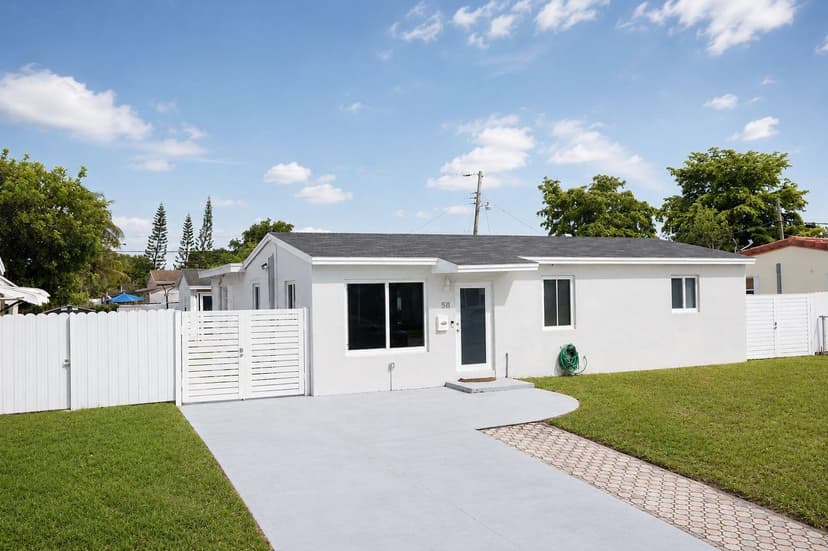 511 N 69th Way, Hollywood FL 33024
