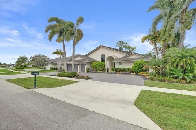 10875 Boca Woods Lane, Boca Raton FL 33428 - Boca Raton, FL - Photo 3