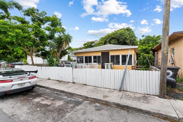728 22ND Street, West Palm Beach FL 33407 - West Palm Beach, FL - Photo 4