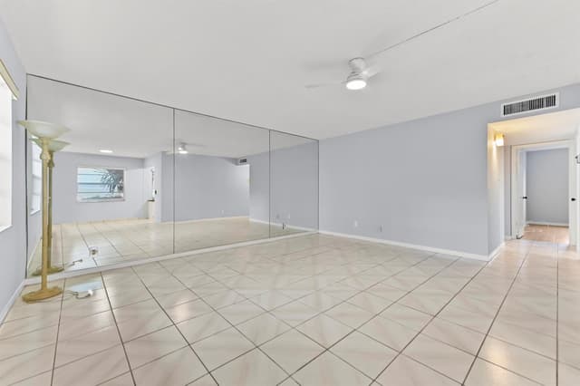 548 Capri L, Delray Beach FL 33484 - Delray Beach, FL - Photo 4