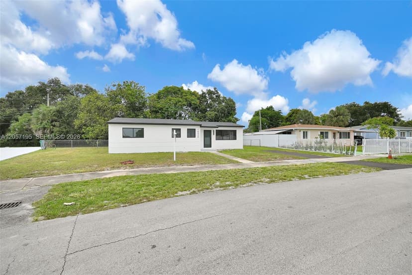 16930 NW 37th Pl, Miami Gardens FL 33055