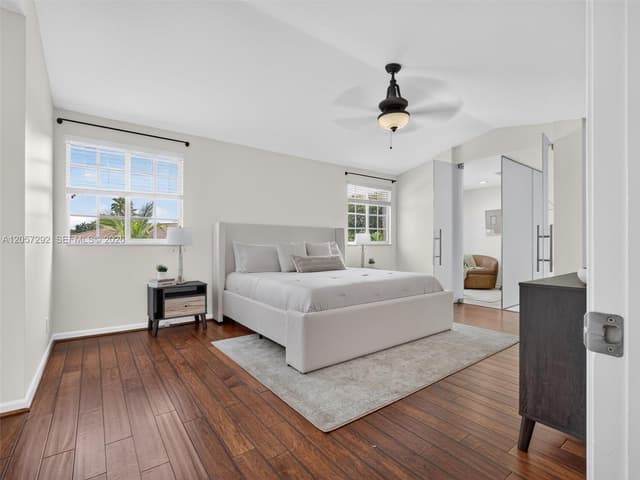 1012 Cedar Falls Dr, Weston FL 33327 - Weston, FL - Photo 3