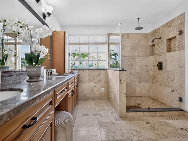 1012 Cedar Falls Dr, Weston FL 33327 - Weston, FL - Photo 4