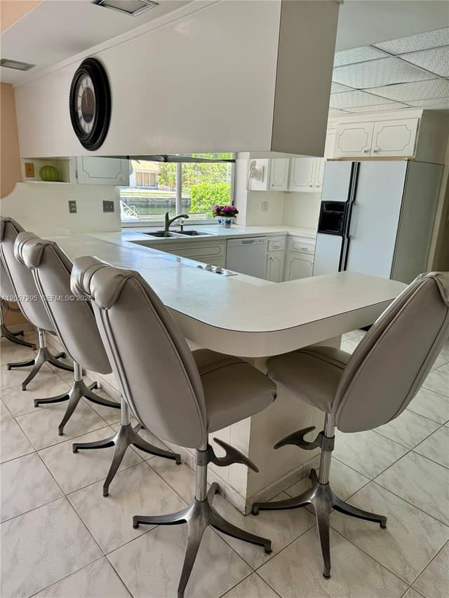 3440 NE 170th St, North Miami Beach FL 33160 - North Miami Beach, FL - Photo 7