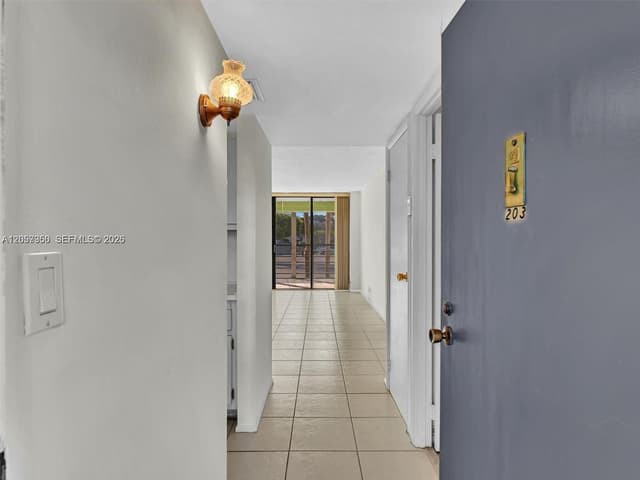 20500 W Country Club Dr # 203, Aventura FL 33180 - Aventura, FL - Photo 6