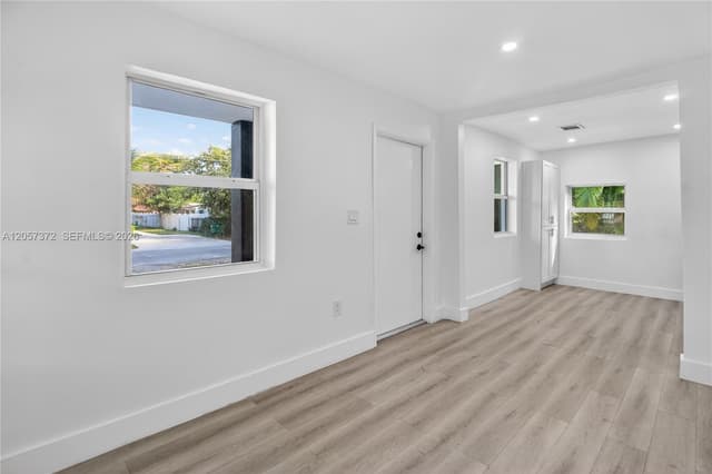 428 NW 97th St, Miami FL 33150 - Miami, FL - Photo 4