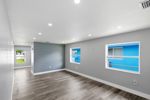 2288 W 4th Ct, Hialeah FL 33010 - Hialeah, FL - Photo 6