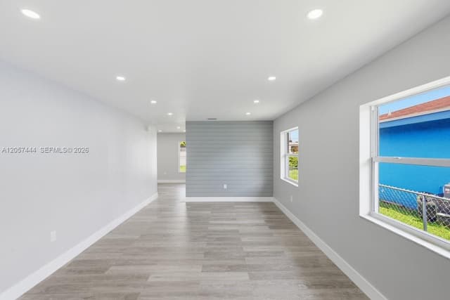 2288 W 4th Ct, Hialeah FL 33010 - Hialeah, FL - Photo 4