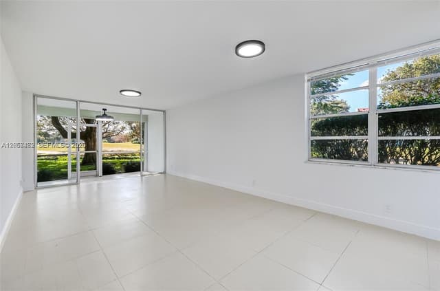 9471 Evergreen Pl # 104, Davie FL 33324 - Davie, FL - Photo 6