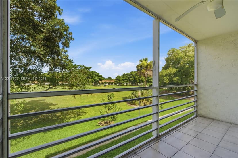 8421 Lagos De Campo Blvd # 202T, Tamarac FL 33321