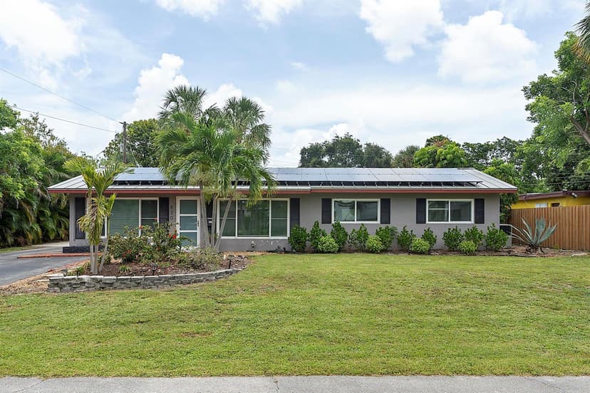 830 SW 1st Avenue, Pompano Beach FL 33060