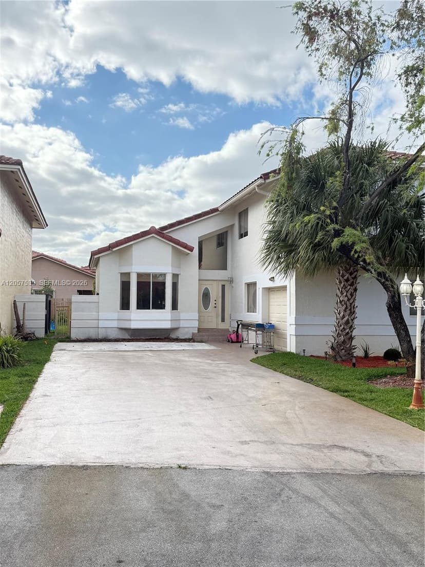 18318 NW 61st Ct, Hialeah FL 33015