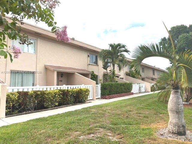 1419 NW 80th Ave # F, Margate FL 33063