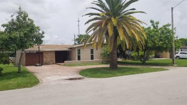 6729 Arbor Dr, Miramar FL 33023 - Miramar, FL - Photo 2