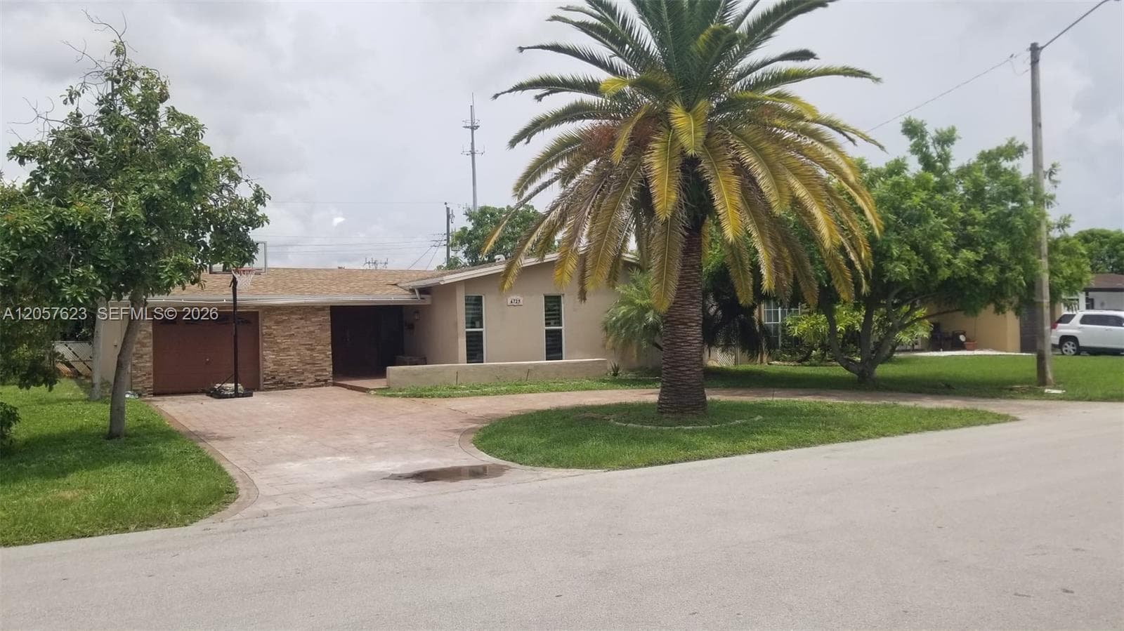 6729 Arbor Dr, Miramar FL 33023 - Miramar, FL - Photo 1