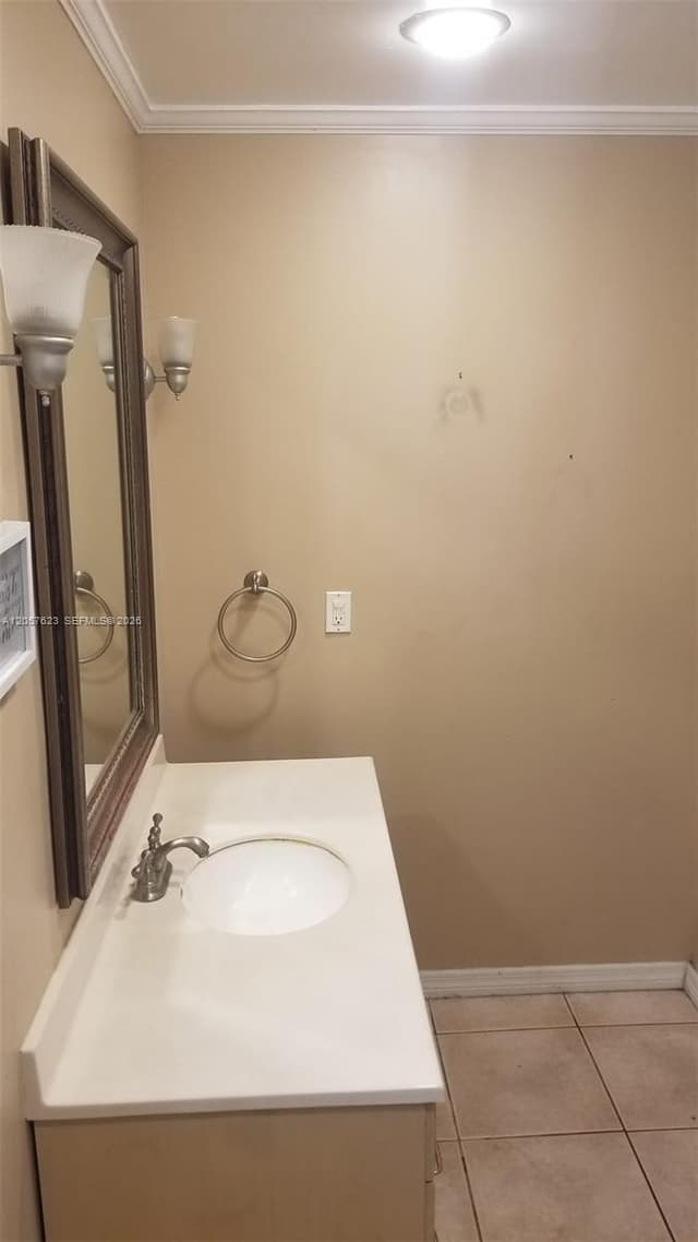 6729 Arbor Dr, Miramar FL 33023 - Miramar, FL - Photo 5