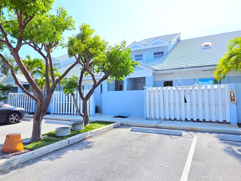 320 SE 2ND Avenue # B4, Deerfield Beach FL 33441