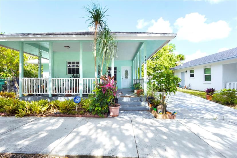 24443 SW 129th Pl, Homestead FL 33032