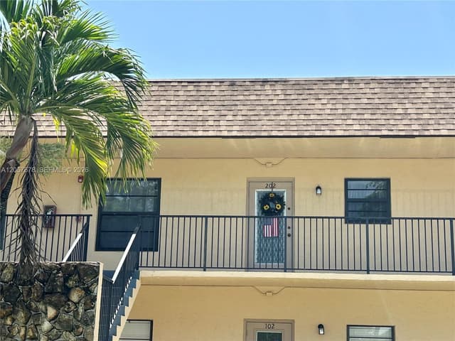 200 Gate Rd # 202, Hollywood FL 33024 - Hollywood, FL - Photo 3