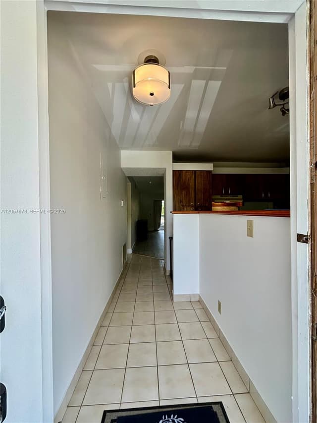 200 Gate Rd # 202, Hollywood FL 33024 - Hollywood, FL - Photo 4