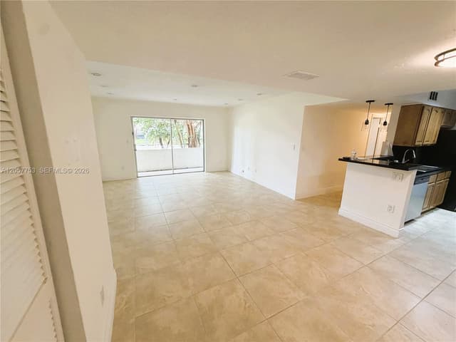 7483 SW 82nd St # A102, Miami FL 33143 - Miami, FL - Photo 5