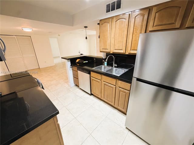 7483 SW 82nd St # A102, Miami FL 33143 - Miami, FL - Photo 4