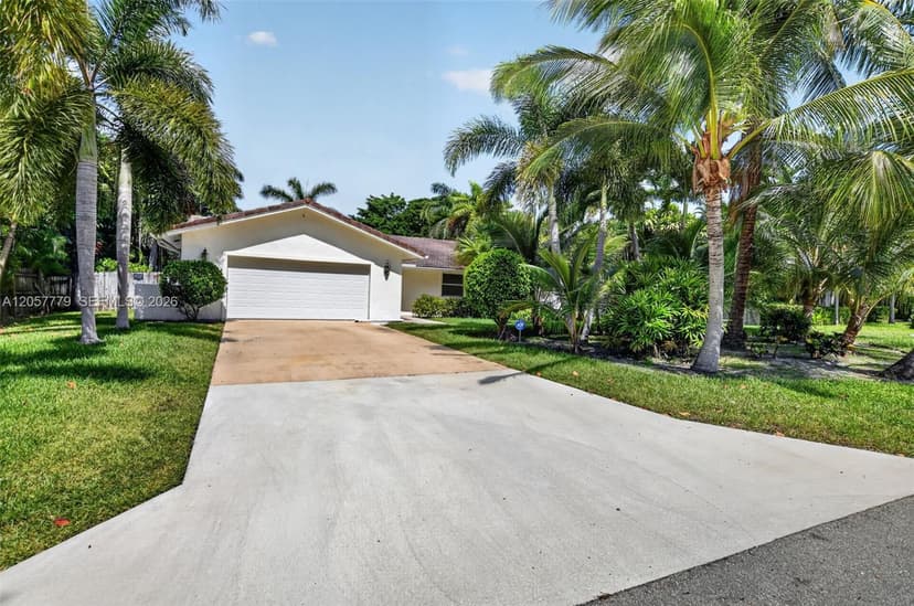 731 NW 4th Ct, Boca Raton FL 33432