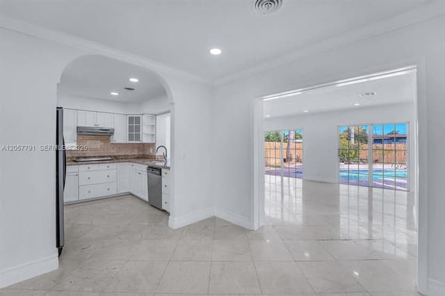 2005 N 36th Ave, Hollywood FL 33021 - Hollywood, FL - Photo 6