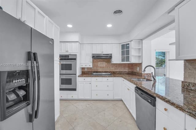 2005 N 36th Ave, Hollywood FL 33021 - Hollywood, FL - Photo 7