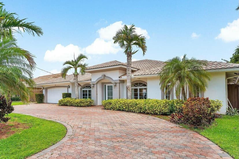 41 Castle Harbor Isle Drive, Fort Lauderdale FL 33308