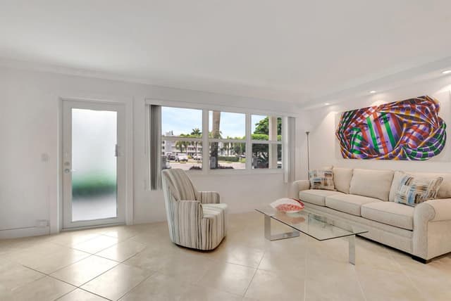 1072 Yarmouth Drive, Boca Raton FL 33434 - Boca Raton, FL - Photo 3