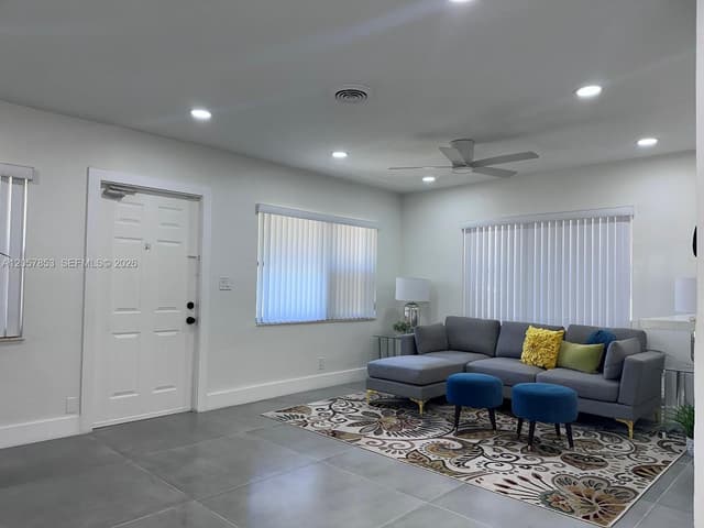 1628 NW 8th Ave, Fort Lauderdale FL 33311 - Fort Lauderdale, FL - Photo 3