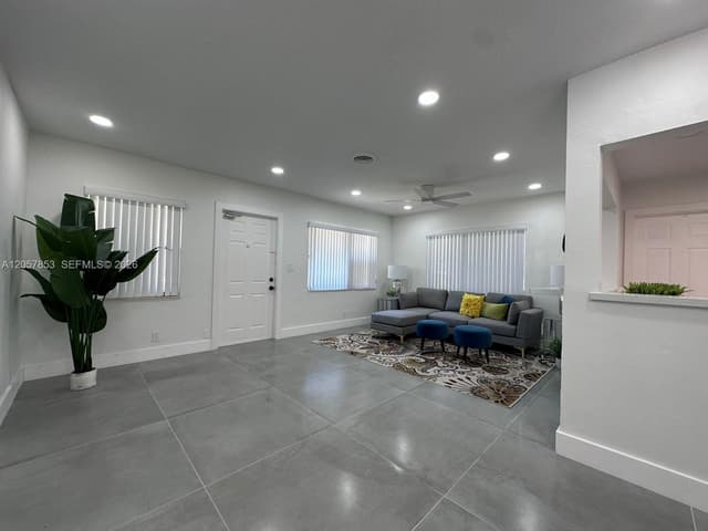 1628 NW 8th Ave, Fort Lauderdale FL 33311 - Fort Lauderdale, FL - Photo 4