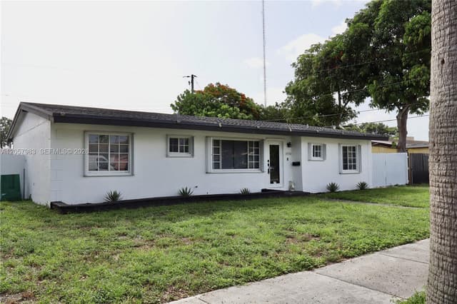 19730 NW 3rd Ct, Miami Gardens FL 33169 - Miami Gardens, FL - Photo 2