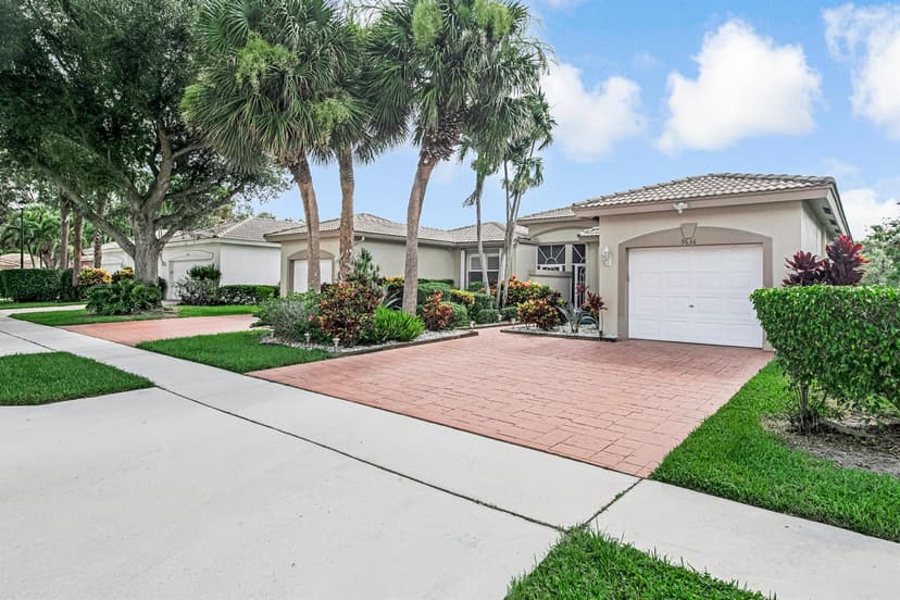 9636 Crescent View Drive N, Boynton Beach FL 33437