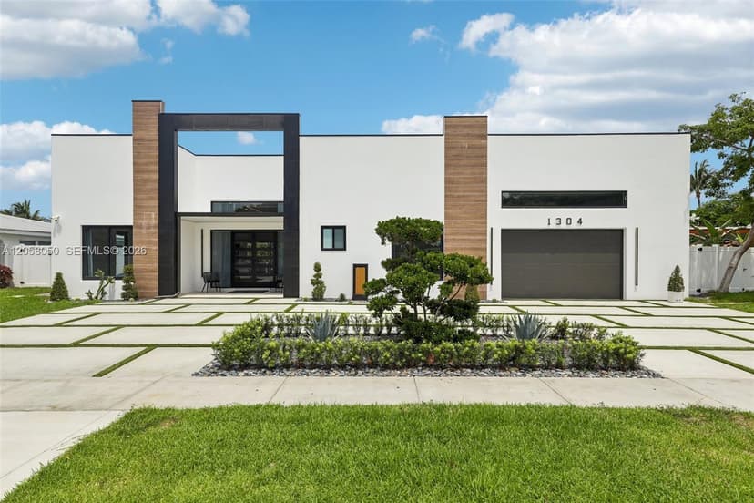 1304 SE 10th Ter, Deerfield Beach FL 33441