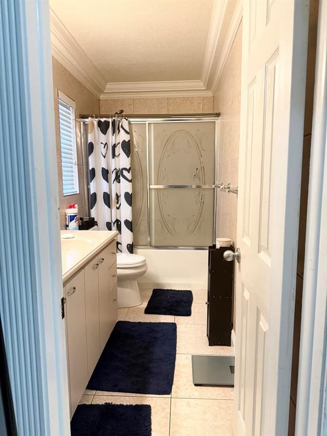 6280 SW 4th Street, Margate FL 33068 - Margate, FL - Photo 2