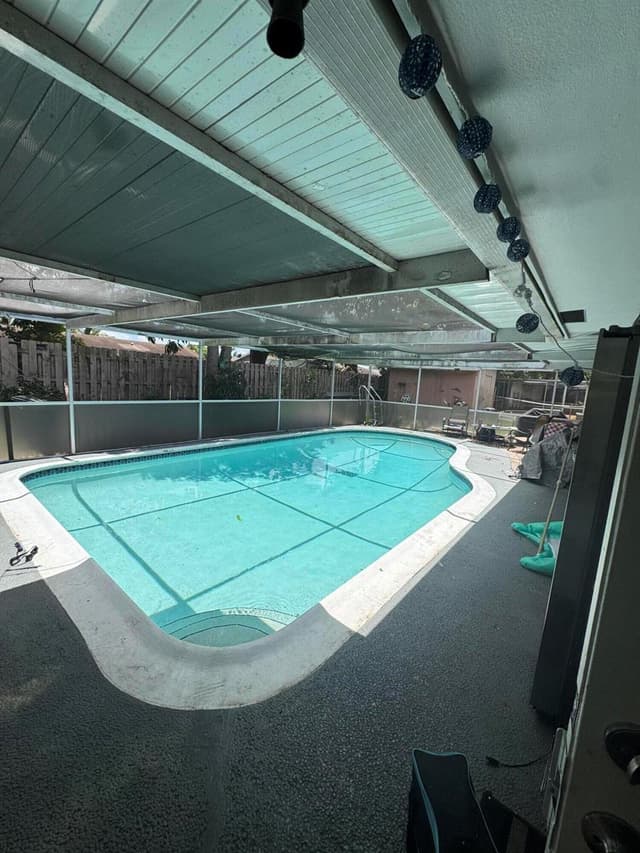 6280 SW 4th Street, Margate FL 33068 - Margate, FL - Photo 3