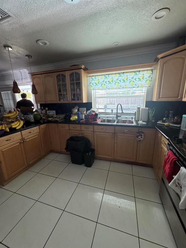 6280 SW 4th Street, Margate FL 33068 - Margate, FL - Photo 5