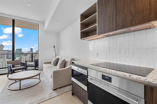 159 NE 6th St # 5008, Miami FL 33132 - Miami, FL - Photo 7